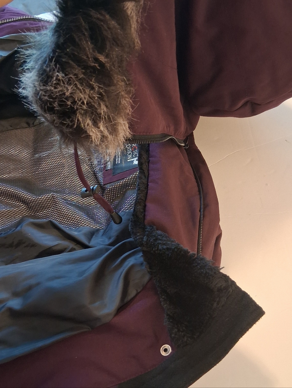 Arctic Expedition Hooded Down Parka Jacket Coat Sz Med Burgundy Like New Canada - Picture 7 of 16